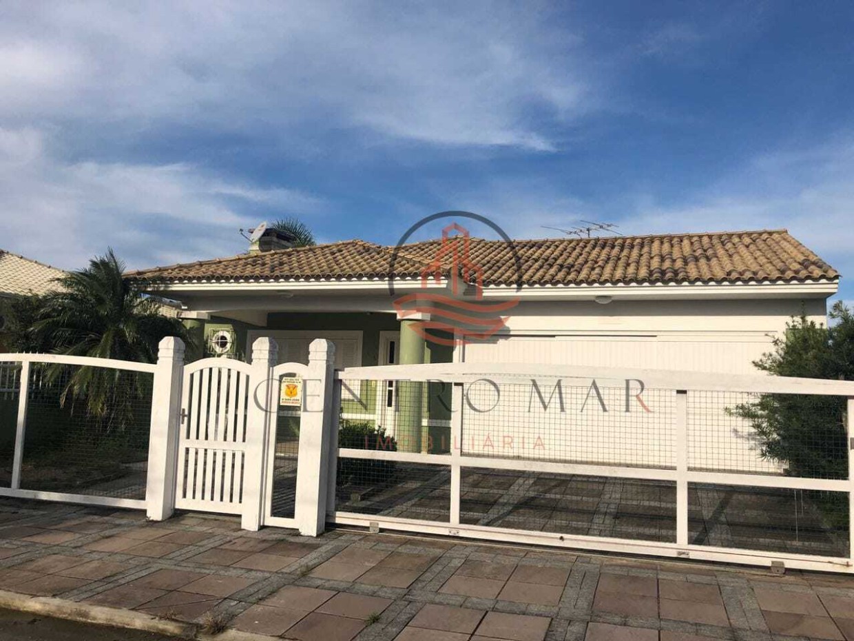 Casa 4 dormitórios para temporada, centro em Xangri-lá | Ref.: 2887